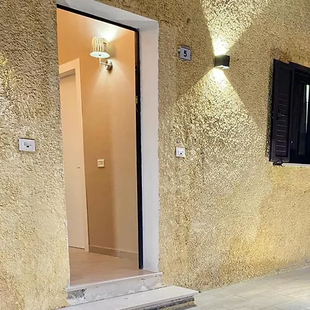 Kitezone Gizzeria Maison d'hôtes La Taverna